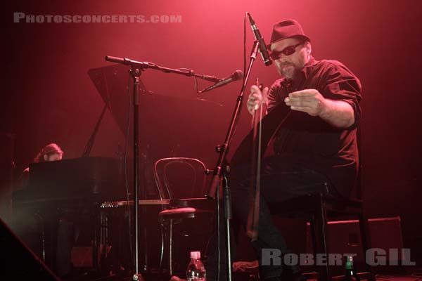 THE BLACK HEART PROCESSION - 2011-06-03 - PARIS - Cafe de la Danse - 